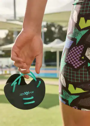 AMANZI Finger Paddles – Jet